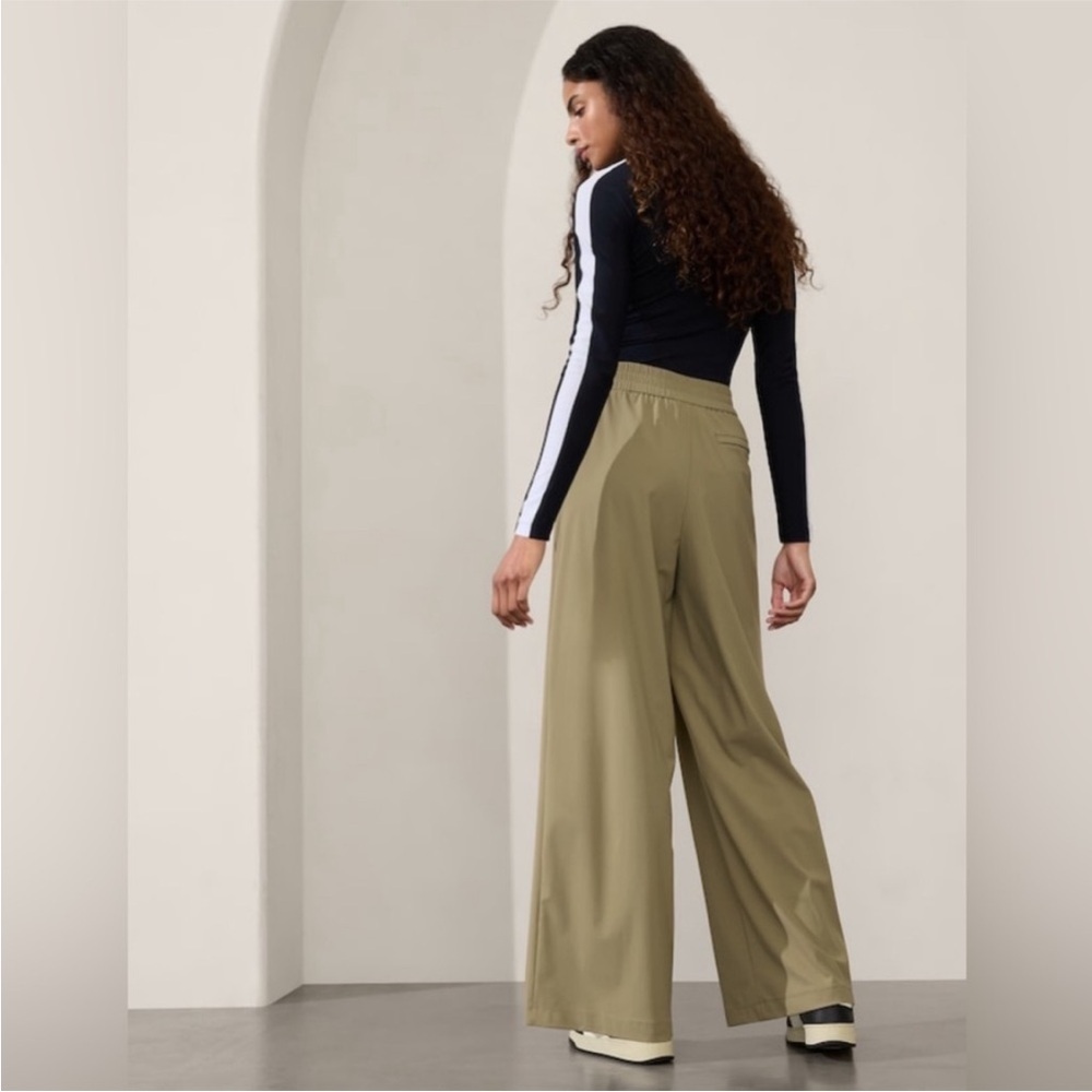 NWT! Athleta Olive Green Pinnacle High Rise Trouser - Multiple (#472041) 🧩 - Picture 2 of 8
